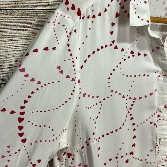 Women's White and Red Button Down Shirt - Picture 6 of 7